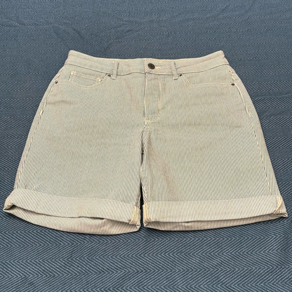 Croft & Barrow blue-white striped denim shorts